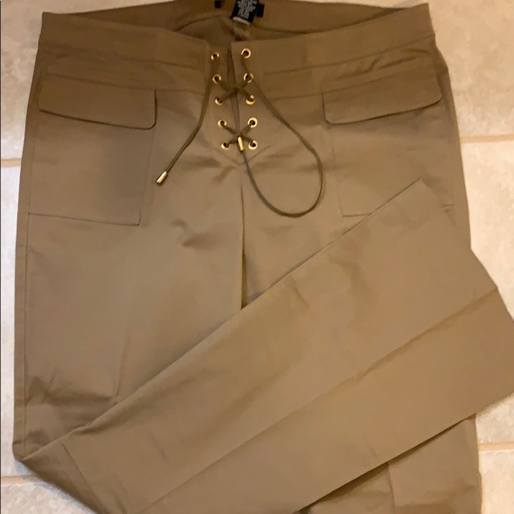 Never worn unique low rise tie front dress pants